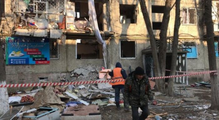 Появилось видео с места взрыва жилого дома в Таразе 