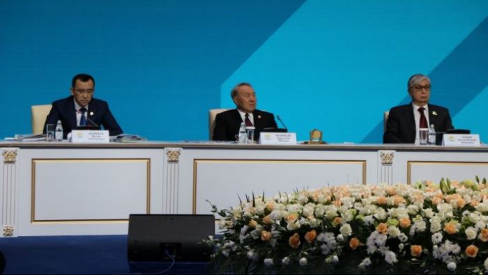 Президент поручил увеличить пособия детям-инвалидам и выплату многодетным 