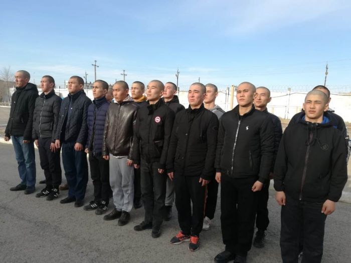 Так что аты-баты, мы теперь солдаты