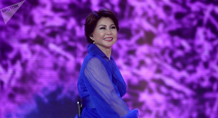 Роза Рымбаева стала "Человеком года" на Украине