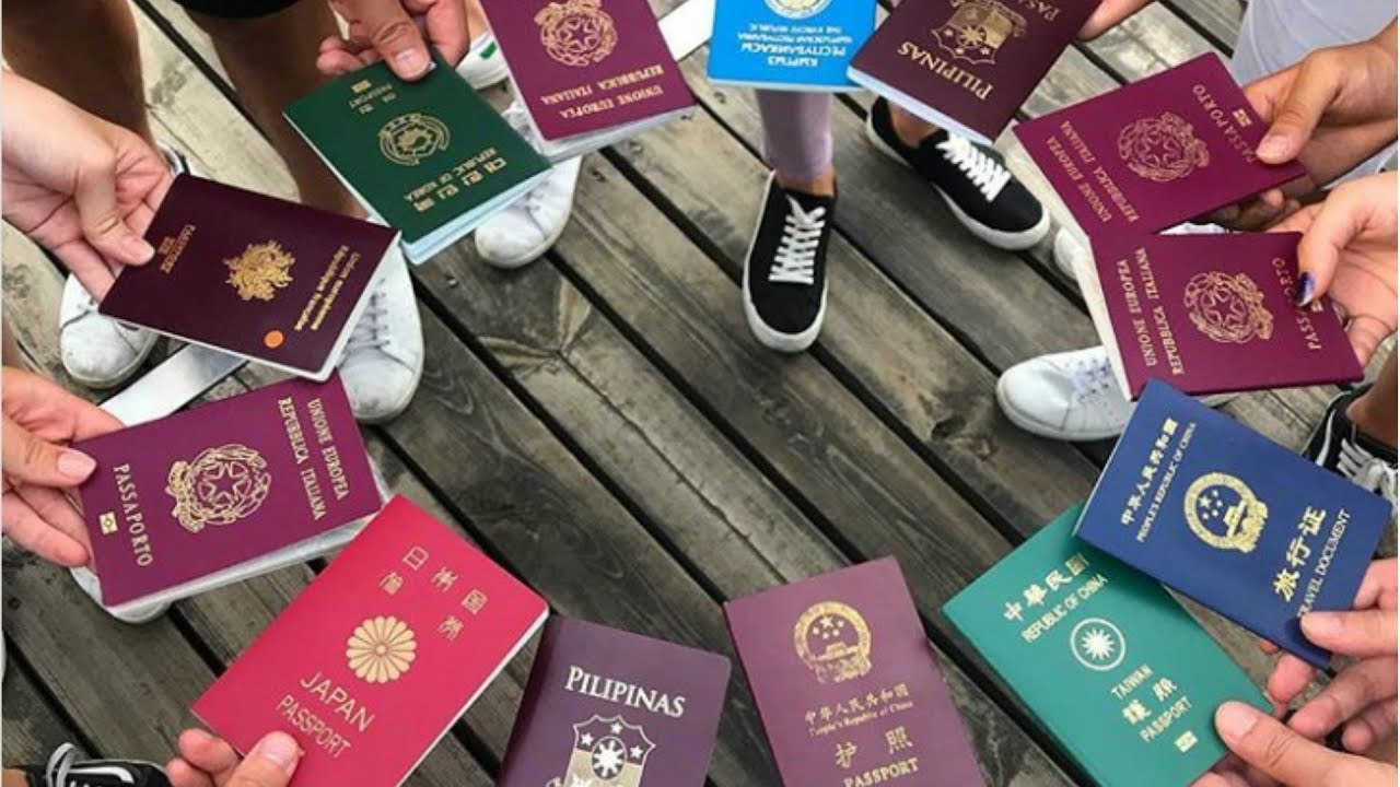 Визы гражданину снг. Иностранное гражданство. Обложки паспортов всех стран.