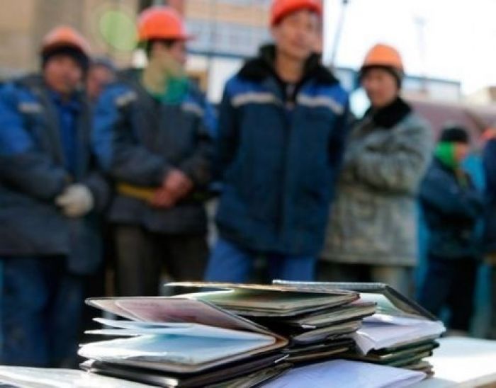 Глава Якутии запретил принимать на работу мигрантов