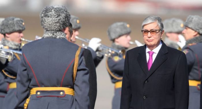 Почему Токаева встречал не Путин? Министр Абаев сообщил о соблюдении протокола 