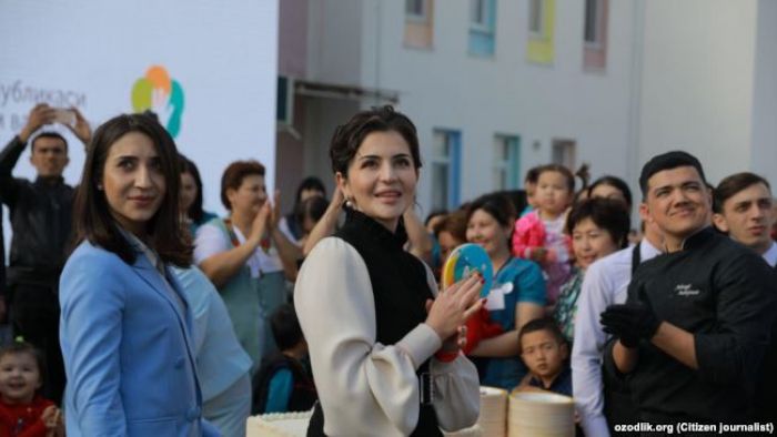 Младшая дочь Мирзияева приняла участие в открытии специализированного детсада в Нукусе
