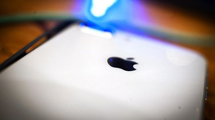 Китайские студенты обманули Apple почти на $1 млн