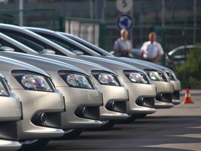 Покупать иномарки через госзакупки хотят официально запретить в Казахстане