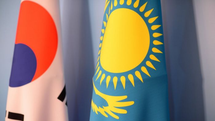 Казахстан и Корея могут совместно разработать спутник - Мун Чжэ Ин 