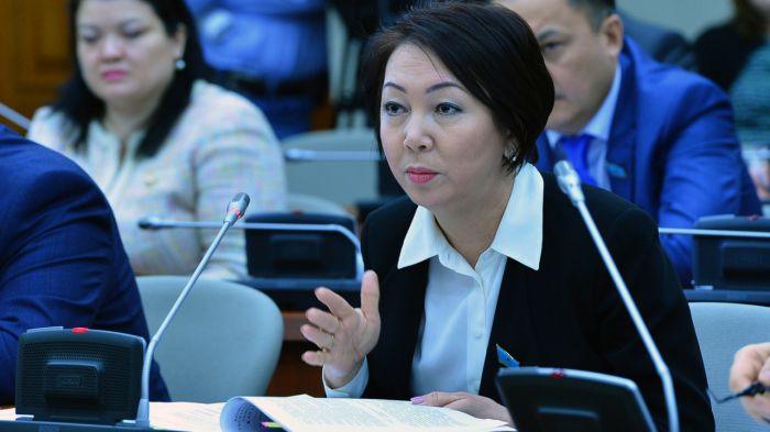 Партия "Ак Жол" выдвинула Еспаеву кандидатом в президенты РК