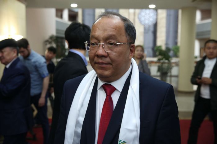 Партия "Ауыл" выдвинула кандидатом в президенты Толеутая Рахимбекова 