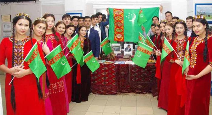 Жёстче вести учёт иностранцев будут в Туркменистане