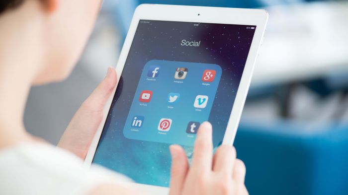 Соцсетями пользуются 70% населения Казахстана старше 15 лет 