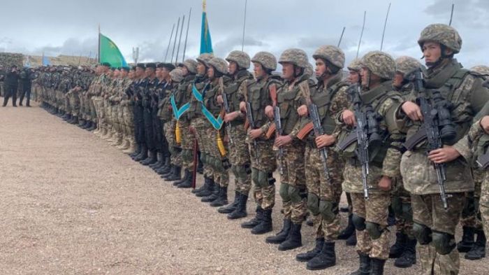 День защитника Отечества отмечают в Казахстане