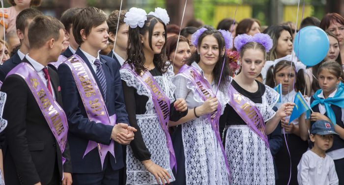 МОН РК обеспокоено сборами денег с родителей на выпускные 