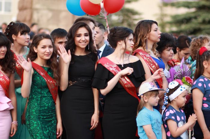 На выпускной как на свадьбу