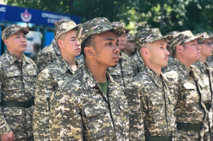 Афроказахстанец отправился служить в армию  