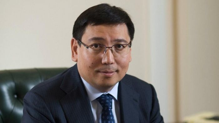 Досаев о слухах про девальвацию: Курсовая политика адекватная и стабильная