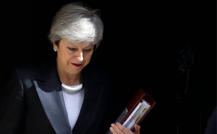 Times спрогнозировала отставку Терезы Мэй 24 мая 