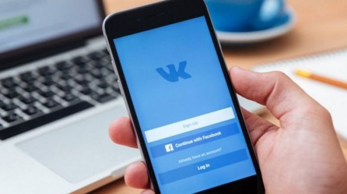 Двух казахстанцев оштрафовали за опросы по выборам в соцсетях