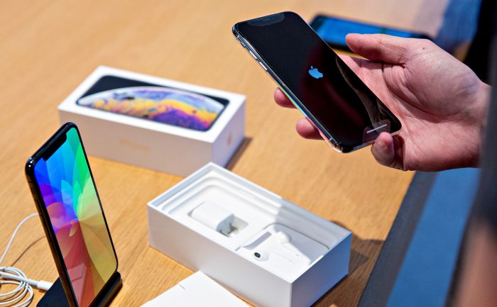 Китаец обманул Apple и получил вместо подделок 1,5 тыс. настоящих iPhone 