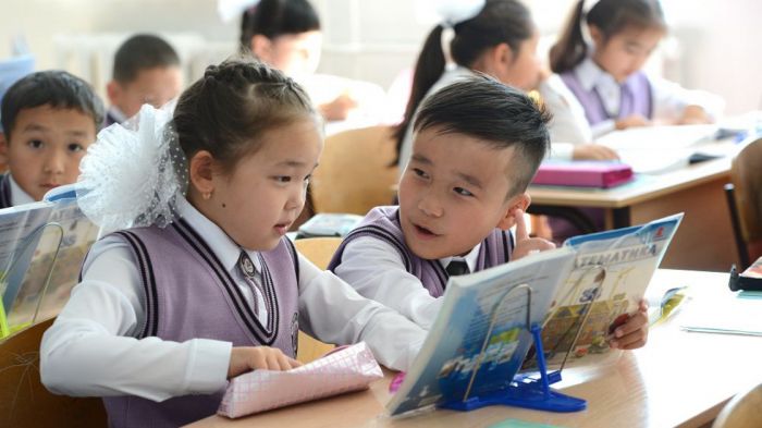 Почему в школу нужно идти с шести лет, пояснила министр образования