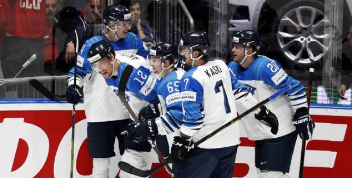 Финляндия одержала волевую победу над Канадой и стала чемпионом мира по хоккею