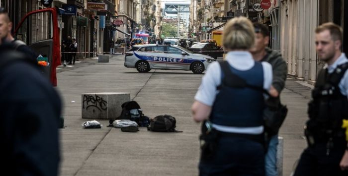 СМИ узнали о покупке компонентов для бомбы в Лионе через интернет