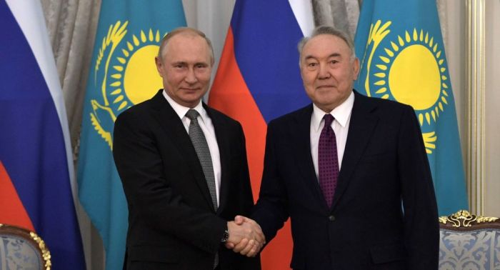 Путин предложил присвоить Назарбаеву звание почетного председателя ВЕЭС