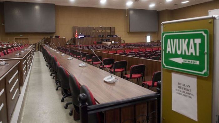 Суд Турции приговорил 74 бывших военных к пожизненному заключению