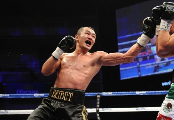 Казахстанец Бейбут Шуменов официально лишен титула чемпиона мира