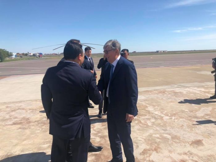 В Атырау прилетел Касым-Жомарт Токаев