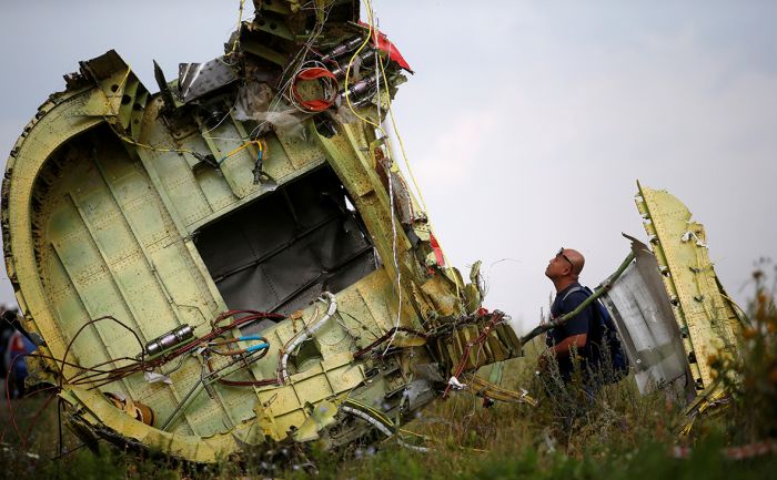 Голландский телеканал назвал имена возможных фигурантов дела MH17 