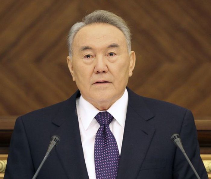 Назарбаев выдвинут кандидатом в президенты от «Нур Отана»