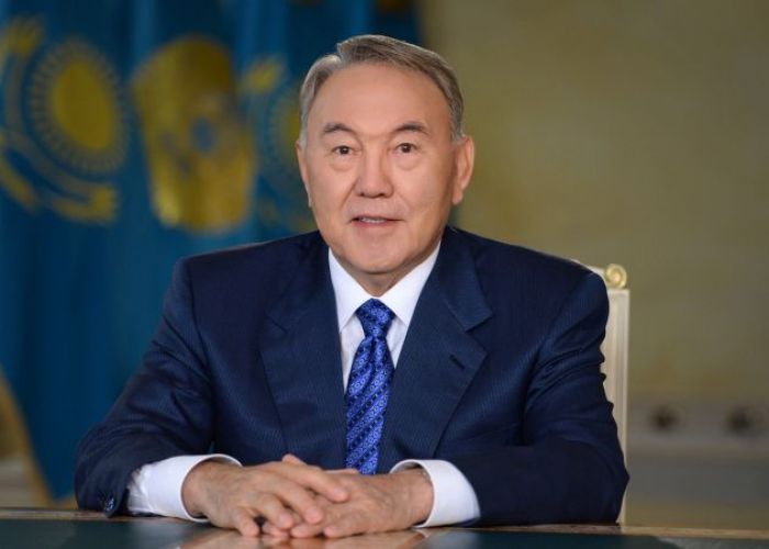 Награда №001: Нурсултан Назарбаев получил новую медаль 