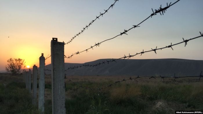 На границе Кыргызстана и Таджикистана произошел конфликт