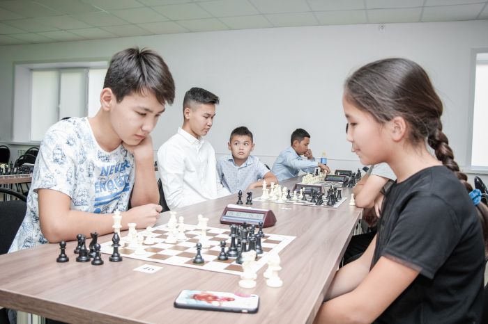 В Атырау открылся филиал Академии шахмат Динары Садуакасовой
