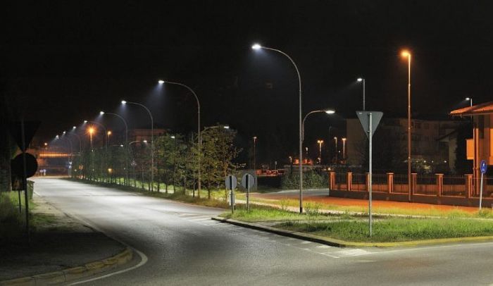 Три четверти улиц Атырау не освещены