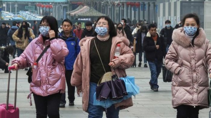 Очаг коронавируса в Китае - город Ухань. Здесь останавливают общественный транспорт 