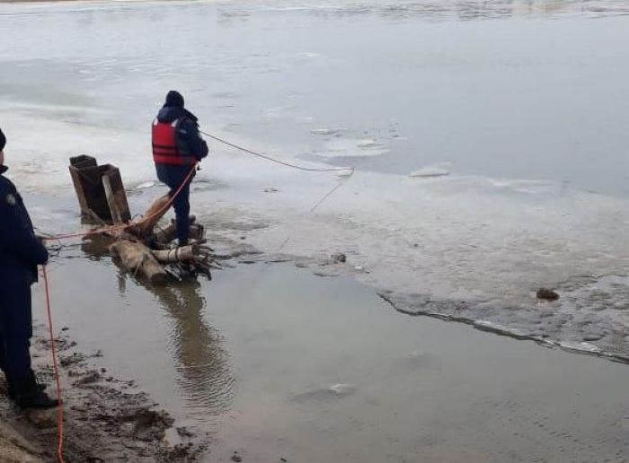 Полиция установила личности утонувших в Урале