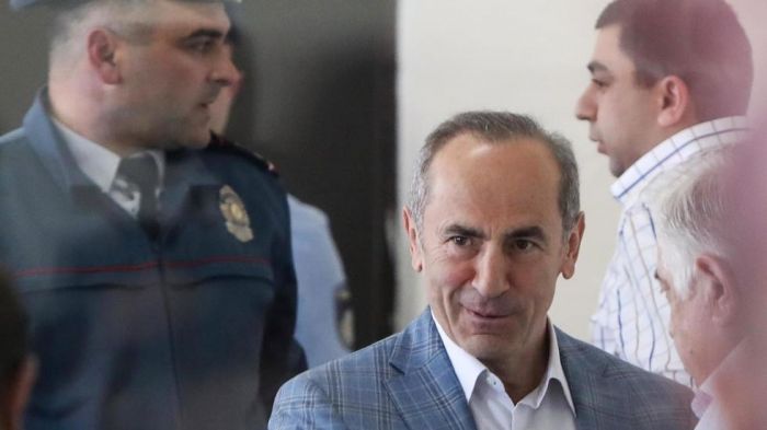 Экс-глава Армении Кочарян обвинил следствие в сокрытии материалов дела