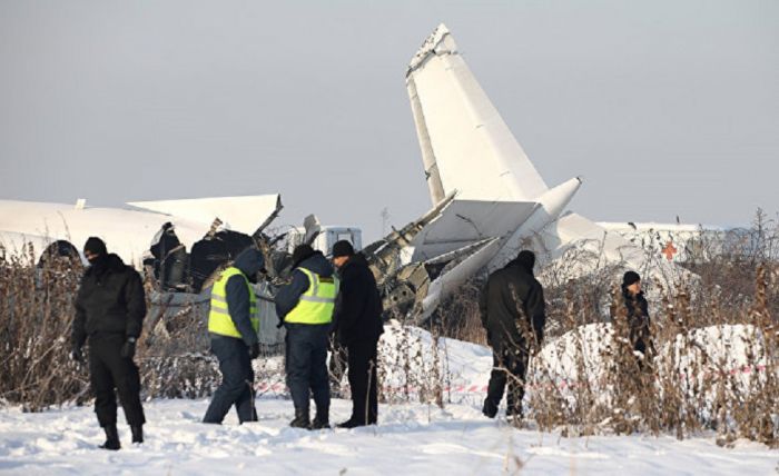 Проблема с крылом стала причиной крушения самолета Bek Air – глава МАК