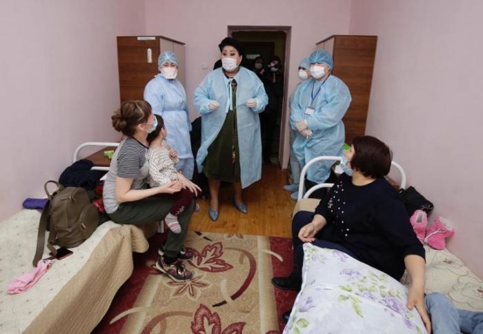 Матерей с детьми, доставленных из Бишкека, сначала проверят на коронавирус