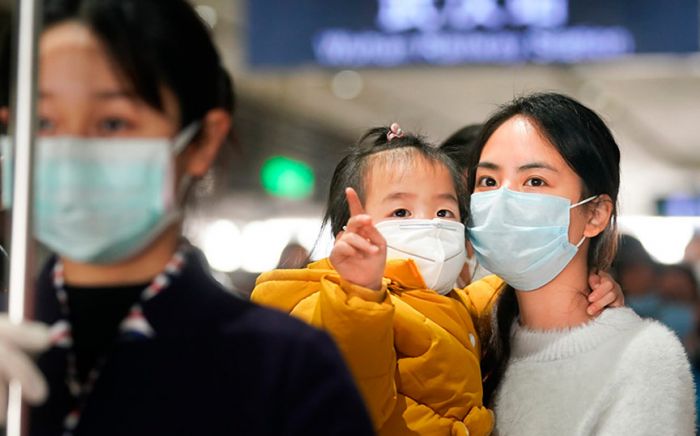 Китай заявил об остановке эпидемии коронавируса в стране 