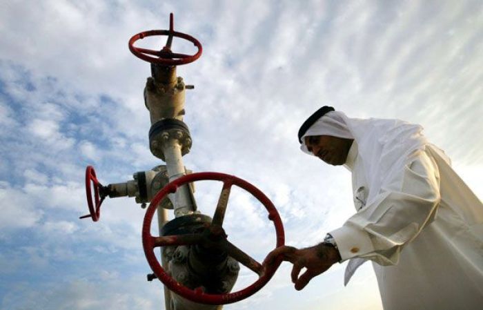 Саудовская Аравия увеличила скидки и будет продавать нефть в Европу по $10