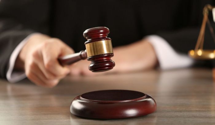 Главного сертификатора подозревают в незаконном бизнесе 