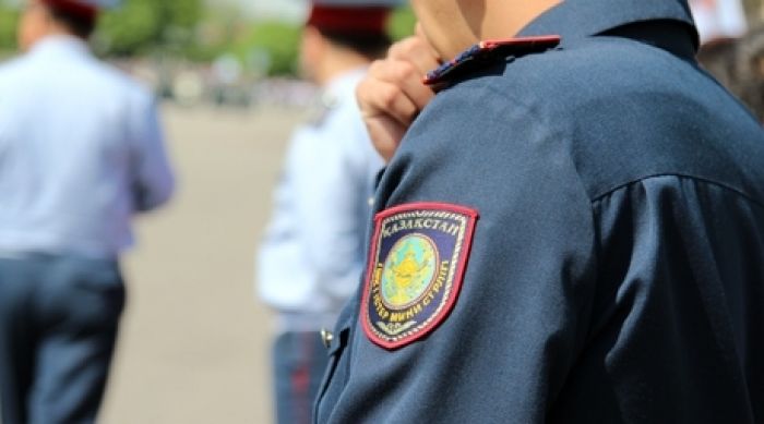 Двоих полицейских расстреляли у опорного пункта в Актюбинской области