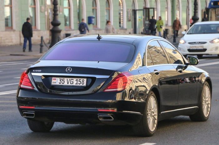Владельцы "армянских" авто будут платить налоги в Казахстане 