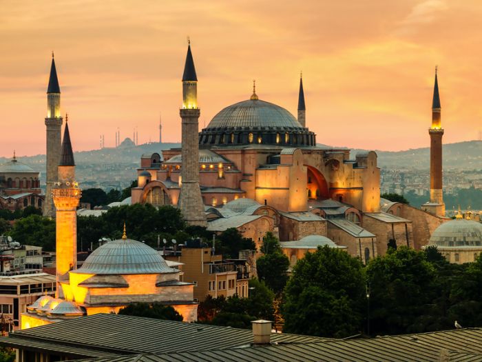 Министр юстиции Турции выступил за превращение Святой Софии в мечеть