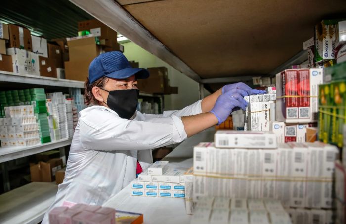 В Атырау доставлена крупная партия дефицитных медикаментов