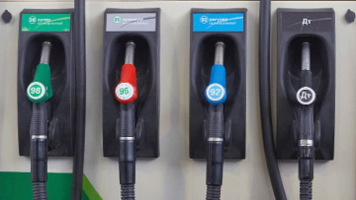 Правительство Казахстана увеличило предельные цены на бензин
