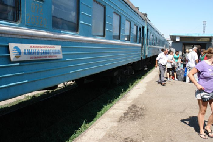 39 детей из Атырау отравились в поезде (обновлено)